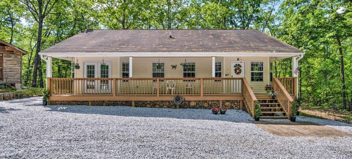 Fish, Hike and Explore! Family Tamassee Getaway Hoteles en Condado de Oconee
