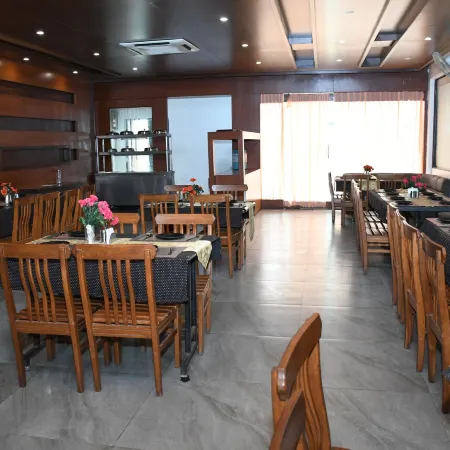 Pushpak Resort