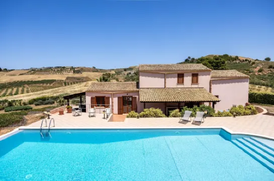 Villa Sui Colli Ericini Con Piscina by Wonderful Italy