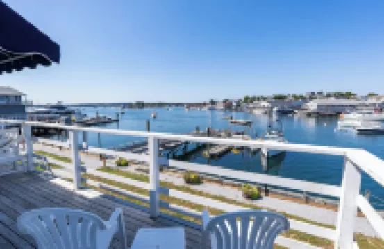 Boothbay Harbor Inn