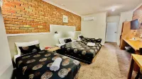 Early Australian Motor Inn