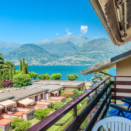 Miralago Guest House