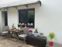Beautiful, newly renovated apartment with terrace, 2 min. to the highway