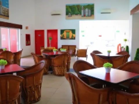 ホテル ザル ラ パス ラパスのホテル