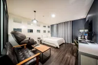 Wolgot Hotel RG Hotels in Сіхин