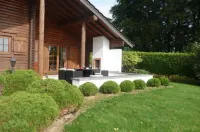 Stavelot Chalet with Garden