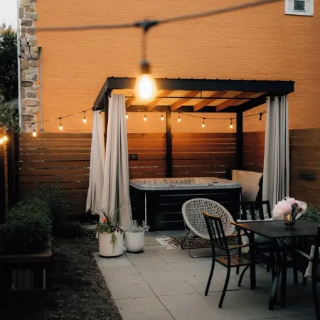 Four Bed Family Stay. Near Sight and Sound. Hot Tub. Full Kitchen.