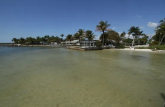 Piece of Paradise for All Seasons!!! Bring Your Boat!