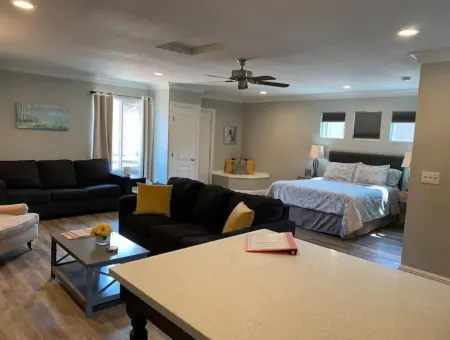 High End Guest House by I-5, Bethel, Simpson