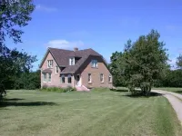 Beautiful 1921 brick and fieldstone Country Country ... The Tummel house Hotels in Roblin