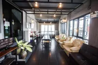 The Sky Loft Hotel Hotels in Khlong Luang