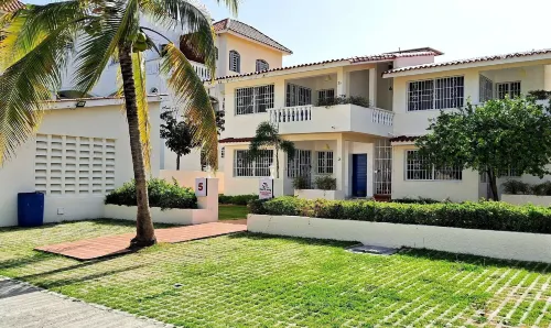 CortLang Vacation Rentals, Costambar