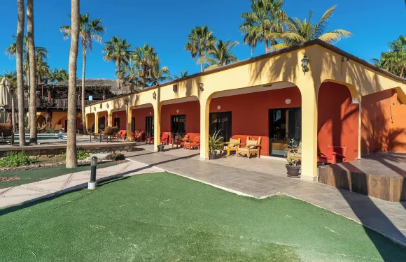 太陽海岸海灘酒店