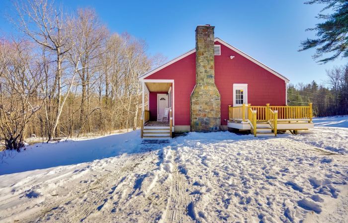 Cozy Southern Vermont Home w/ on-Site Trails