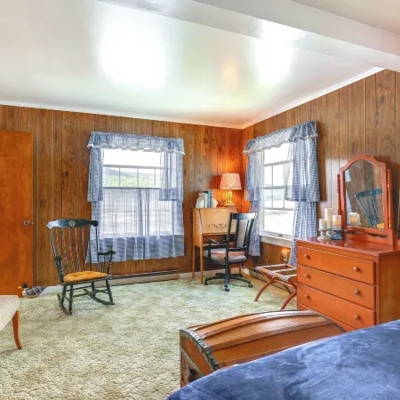 Canandaigua Lakefront Gem w/ Dock & Boat Slip