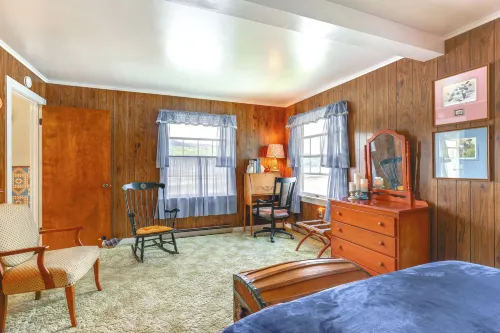 Canandaigua Lakefront Gem w/ Dock & Boat Slip - Wifi