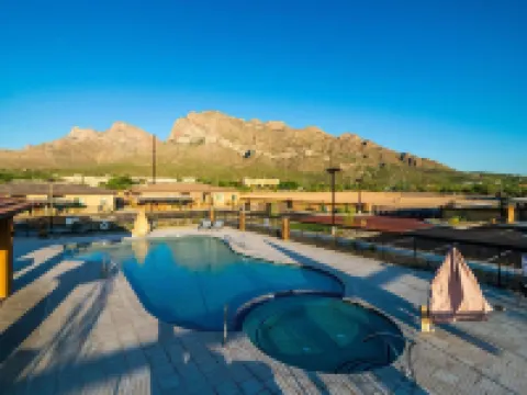 Landing Apartments Oro Valley Hotels in Oro Valley