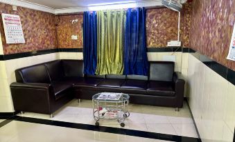 Hotel Metro Plaza