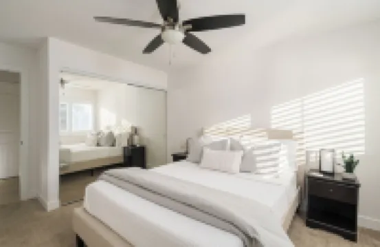 Stunning Private Resort with a Pool and Hot Tub