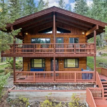 Limberlost West - Your Montana cabin on a lake!