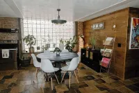 Supercool 2-Bedroom Modern Rustic Loft in Downtown Eatonton, Near Lake Oconee