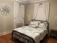 Charming 1930's Euclid Ave Bungalow Hotéis em Laurel