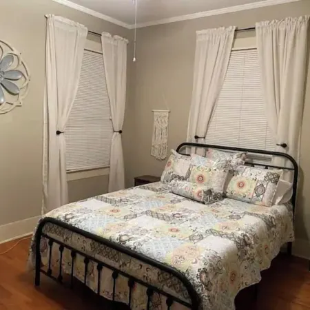 Charming 1930's Euclid Ave Bungalow