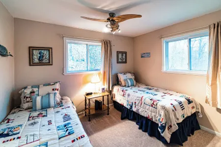 Osage Beach Getaway Lake Views Pet Friendly!
