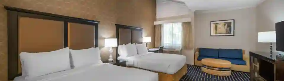 Best Western Plus Palm Court Hotel