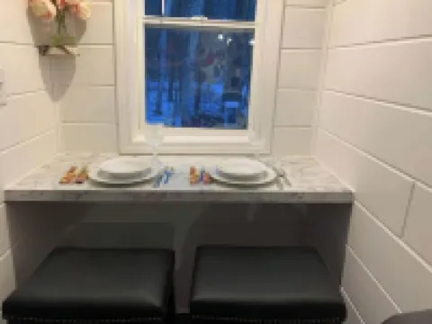 ❤️Tiny house THOW in woods -odorless compost toilet NEW-hot tub