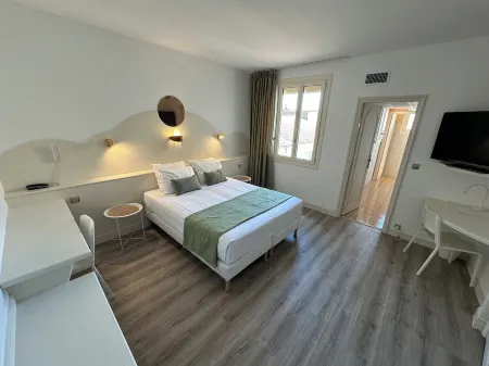 Hotel Chiffre Отели в г. Альби