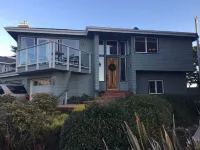 Magical Retreat!  Contemporary and Cozy Park Hill!