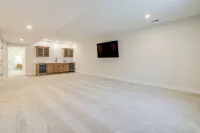 2 Mi to Notre Dame: Spacious Home w/ Private Yard