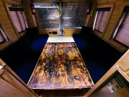 POP TOP CAMPERVAN IN INDIA SLEEPS 6 PAX @YODOCAMPERS Отели в г. Западный Дели