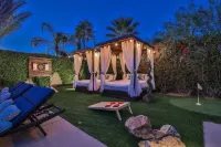 Heated Pool and Fire Pit - Stunning Luxury Retreat