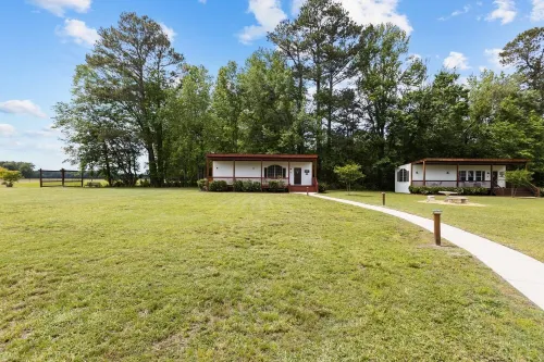 Country Cottage Outside Greenville