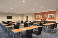 Home2 Suites by Hilton - Leavenworth Downtown - parking