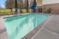 Comfort Suites Clovis - Fresno - piscina