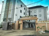 Mozida Suites - Parkering
