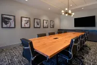 Homewood Suites by Hilton Tuscaloosa Downtown - Parkplatz