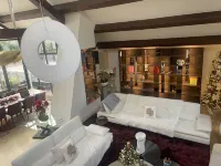 villa with swimming pool at the gates of Paris