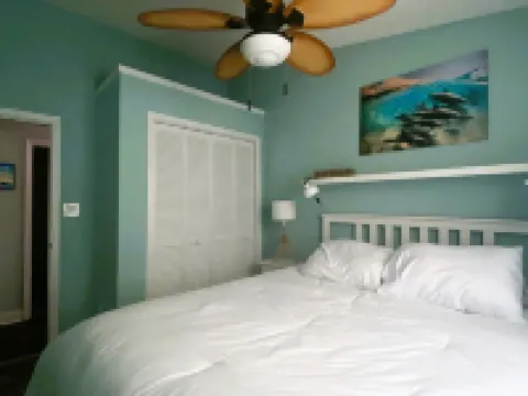 Breathtaking views within a tropical paradise-and just 10 minutes from the beach ノースウェストのホテル