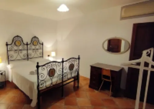 Villa, relaxation, private pool and tennis court, for families and groups of friends