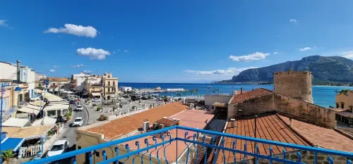 MONDELLO VIEW WHITE HOUSE