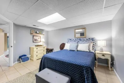 Garden apt, 1 bedroom, great for corporate stays Hotels near My Secret Garden