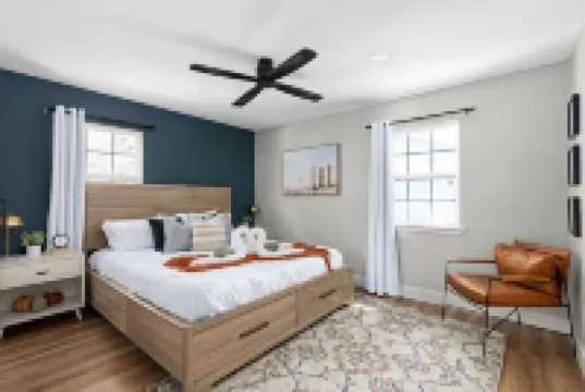 Charming 4-bedroom house, walkable to Downtown Georgetown Restaurants & Shopping