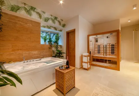 Luksuzno Opremljena Autohtona Kamena Kuća Smještena sa Wellnes/spa Sadržajem