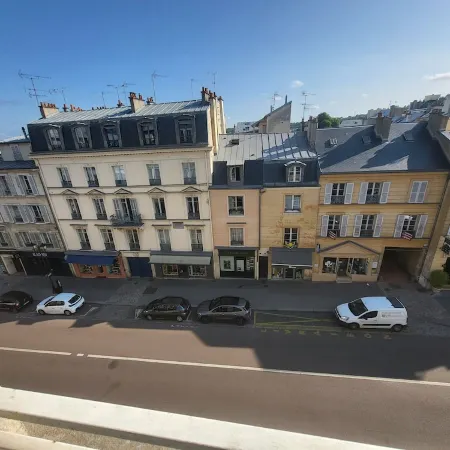 The little Versaillais