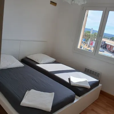 Superb first floor sea view house