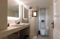 House for the whole family in Exo Gonia Santorini with views to the Aegean Sea. Hotels in Pyrgos Kallistis